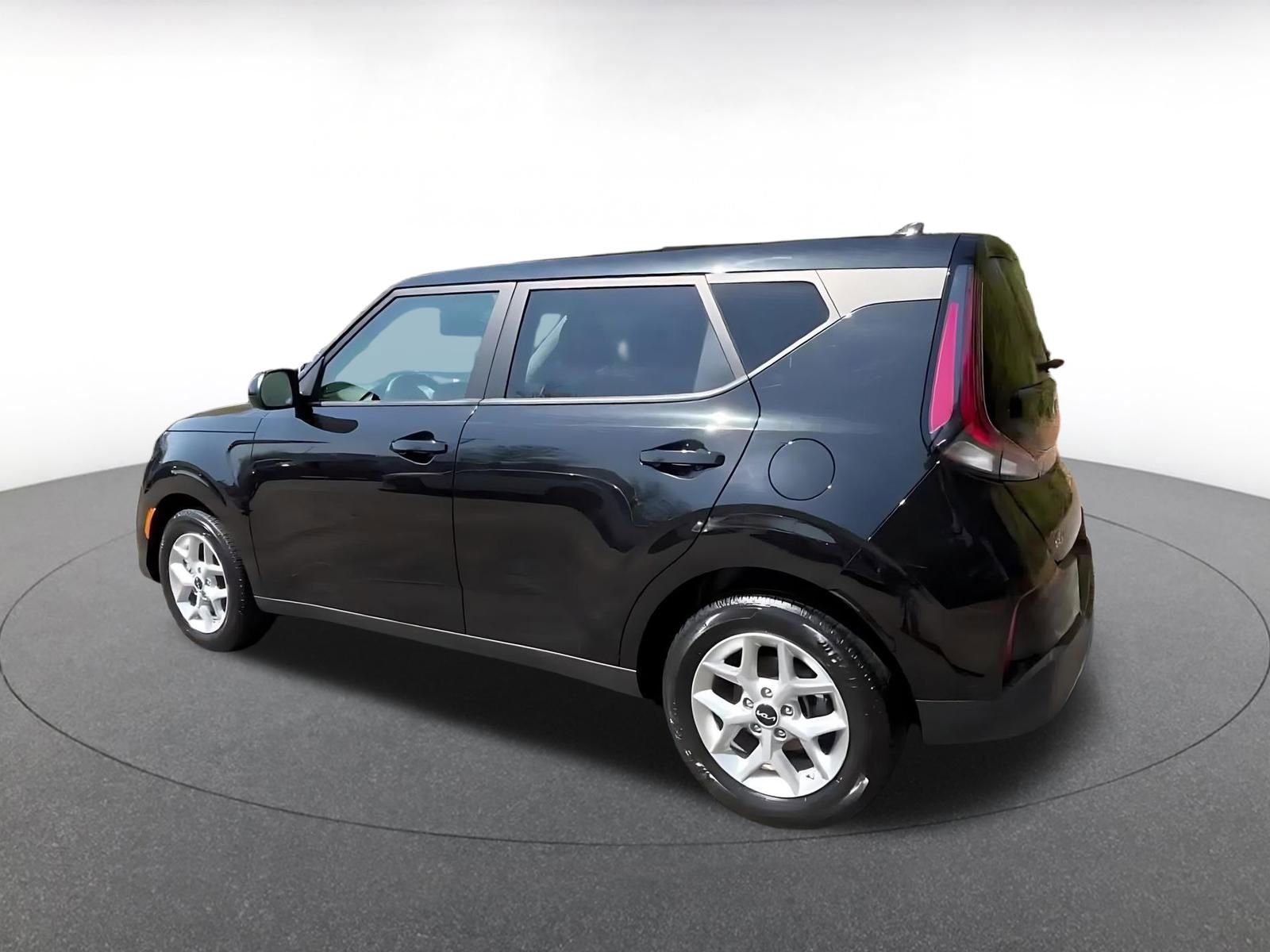 Thumbnail: 2025 Kia Soul - 10