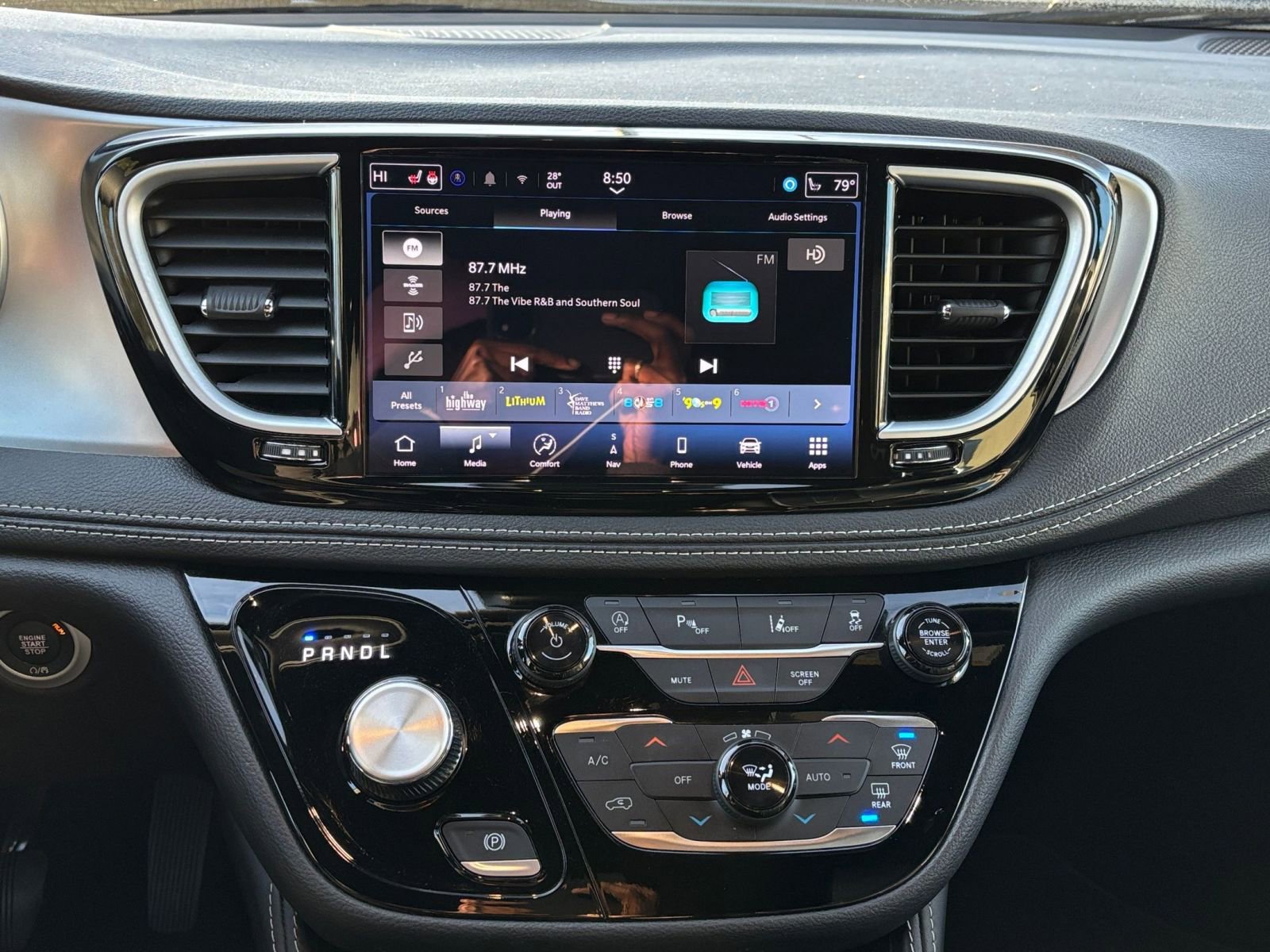 Thumbnail: 2025 Chrysler Pacifica - 20