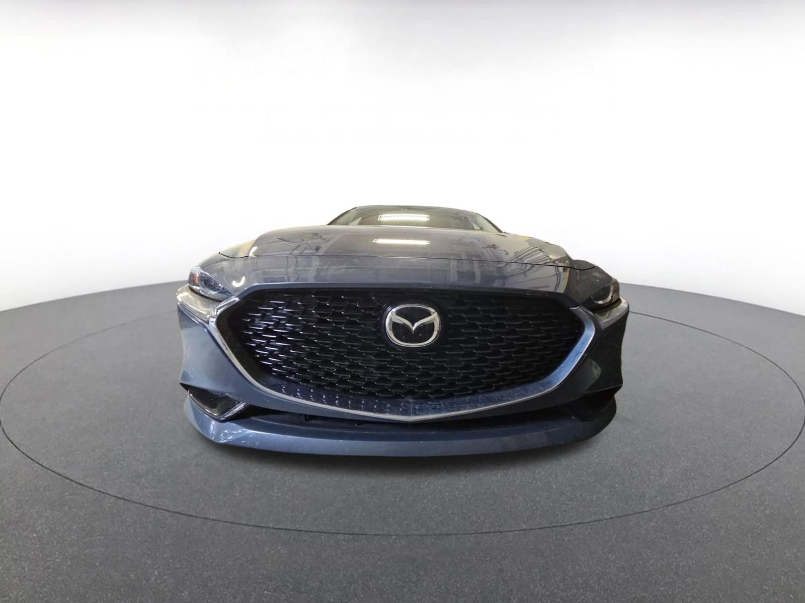 Thumbnail: 2025 Mazda Mazda3 - 2