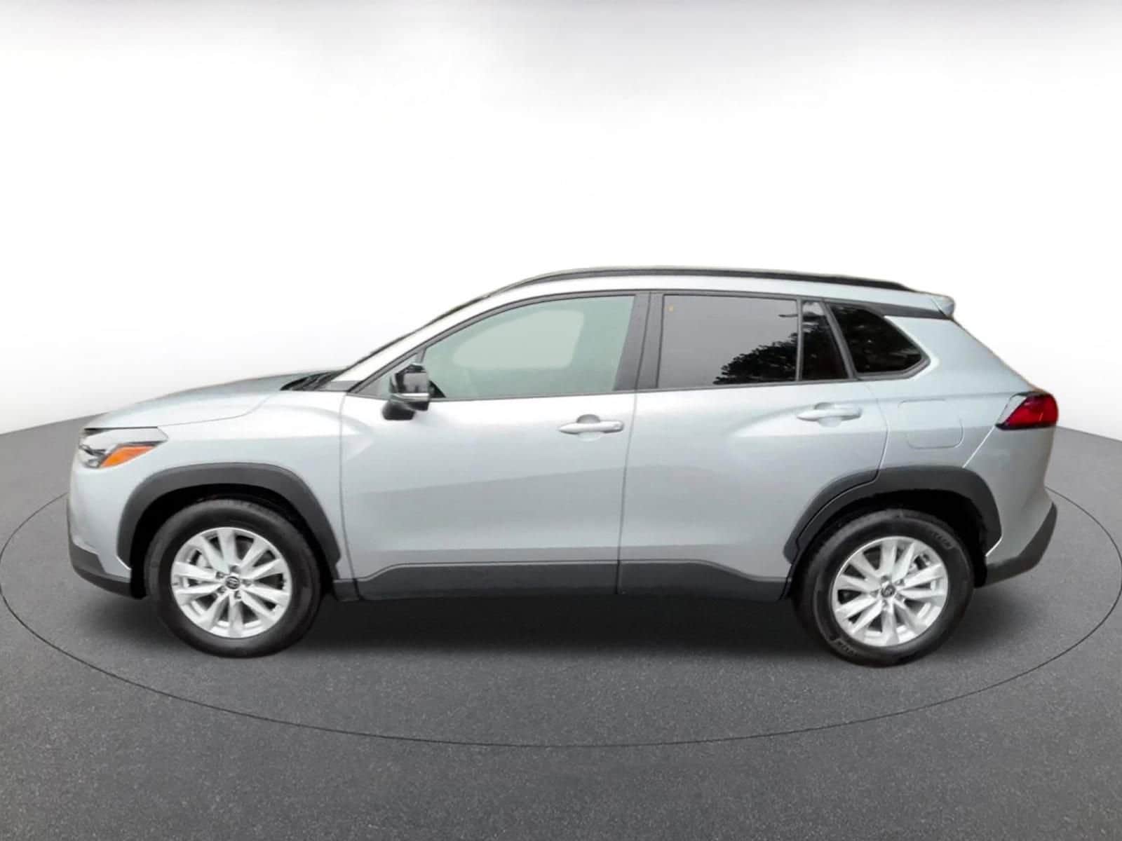 Thumbnail: 2025 Toyota Corolla Cross - 9