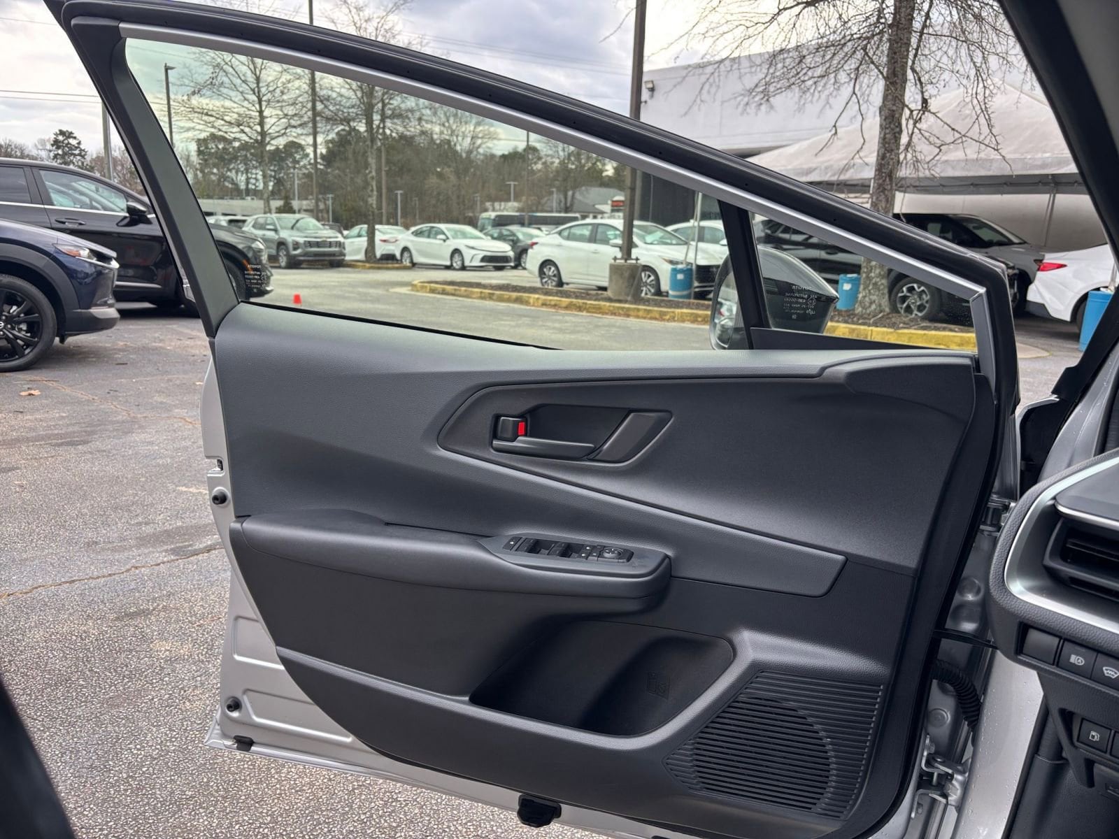 Thumbnail: 2025 Toyota Prius - 18