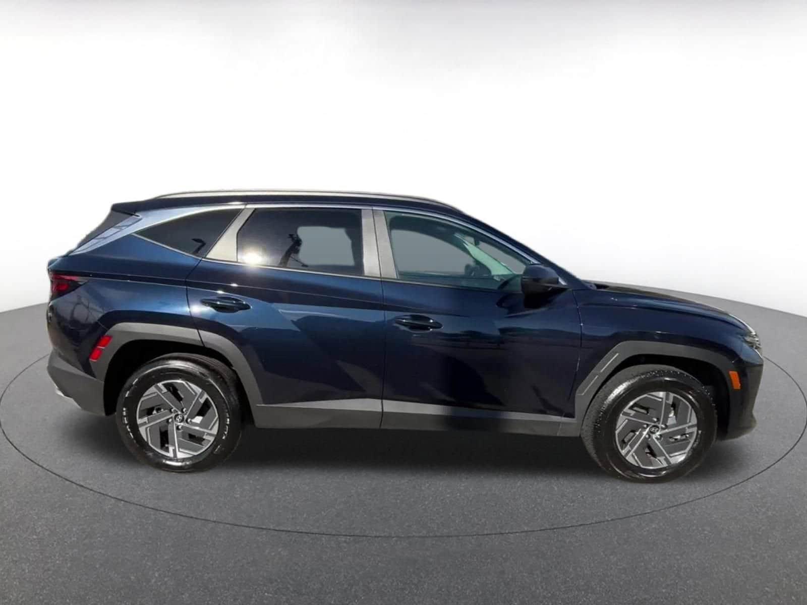Thumbnail: 2025 Hyundai Tucson - 16