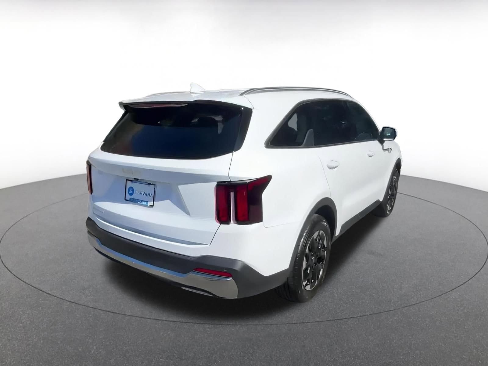 2024 Kia Sorento S 16