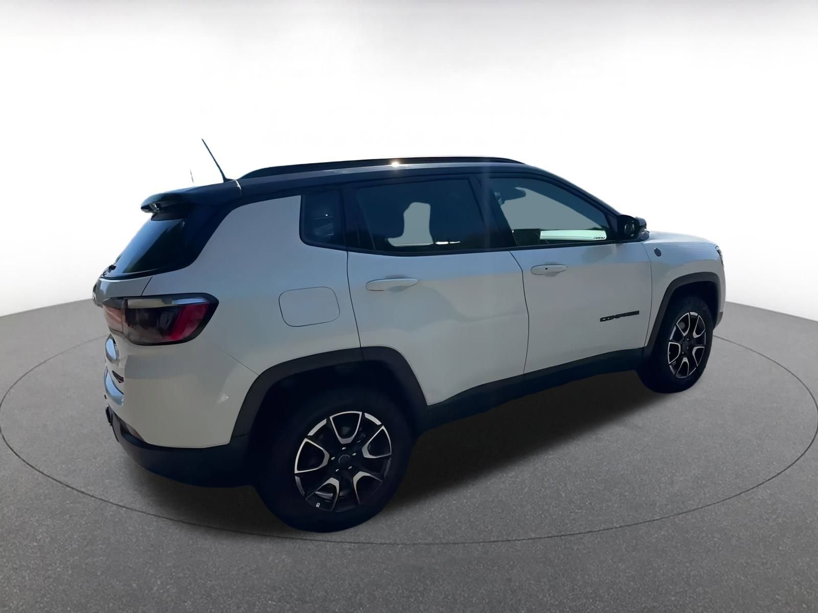 Thumbnail: 2025 Jeep Compass - 15