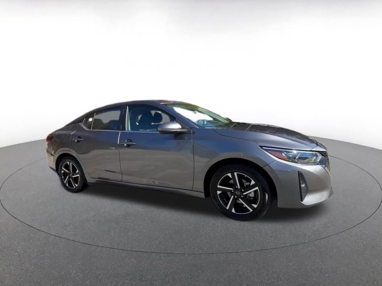 Thumbnail: 2025 Nissan Sentra - 2