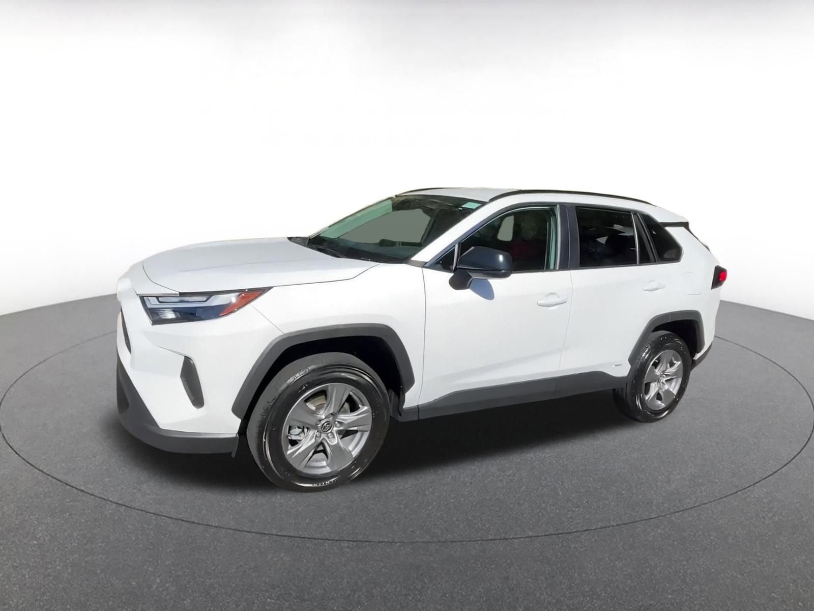 Thumbnail: 2025 Toyota RAV4 - 8