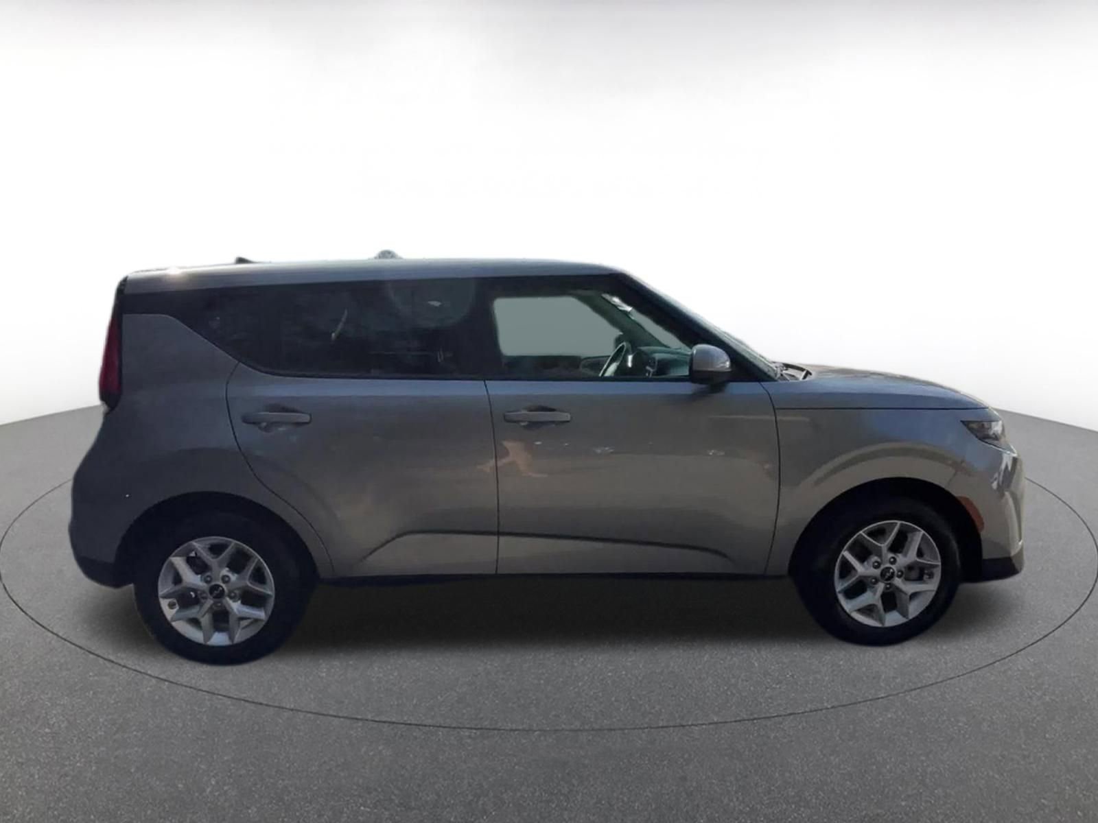 Thumbnail: 2025 Kia Soul - 16