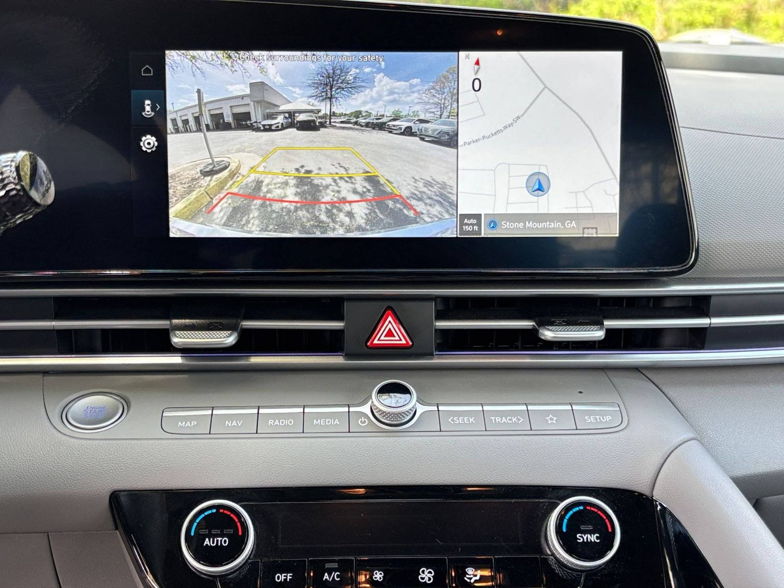 Thumbnail: 2025 Hyundai Elantra - 24