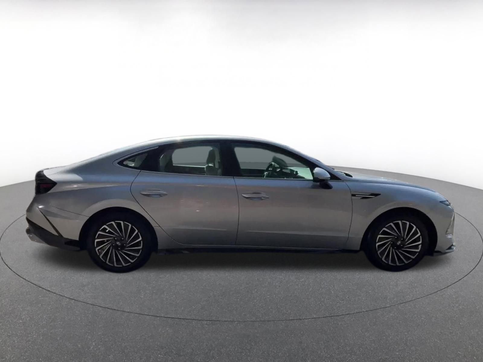 Thumbnail: 2025 Hyundai Sonata - 16