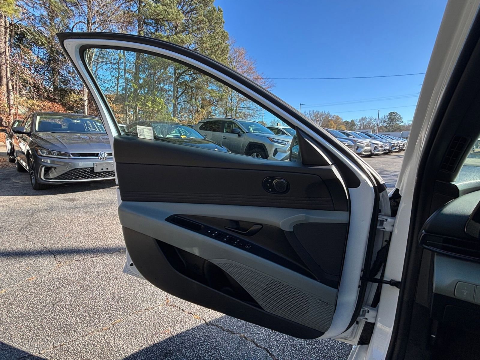 Thumbnail: 2025 Hyundai Elantra - 20