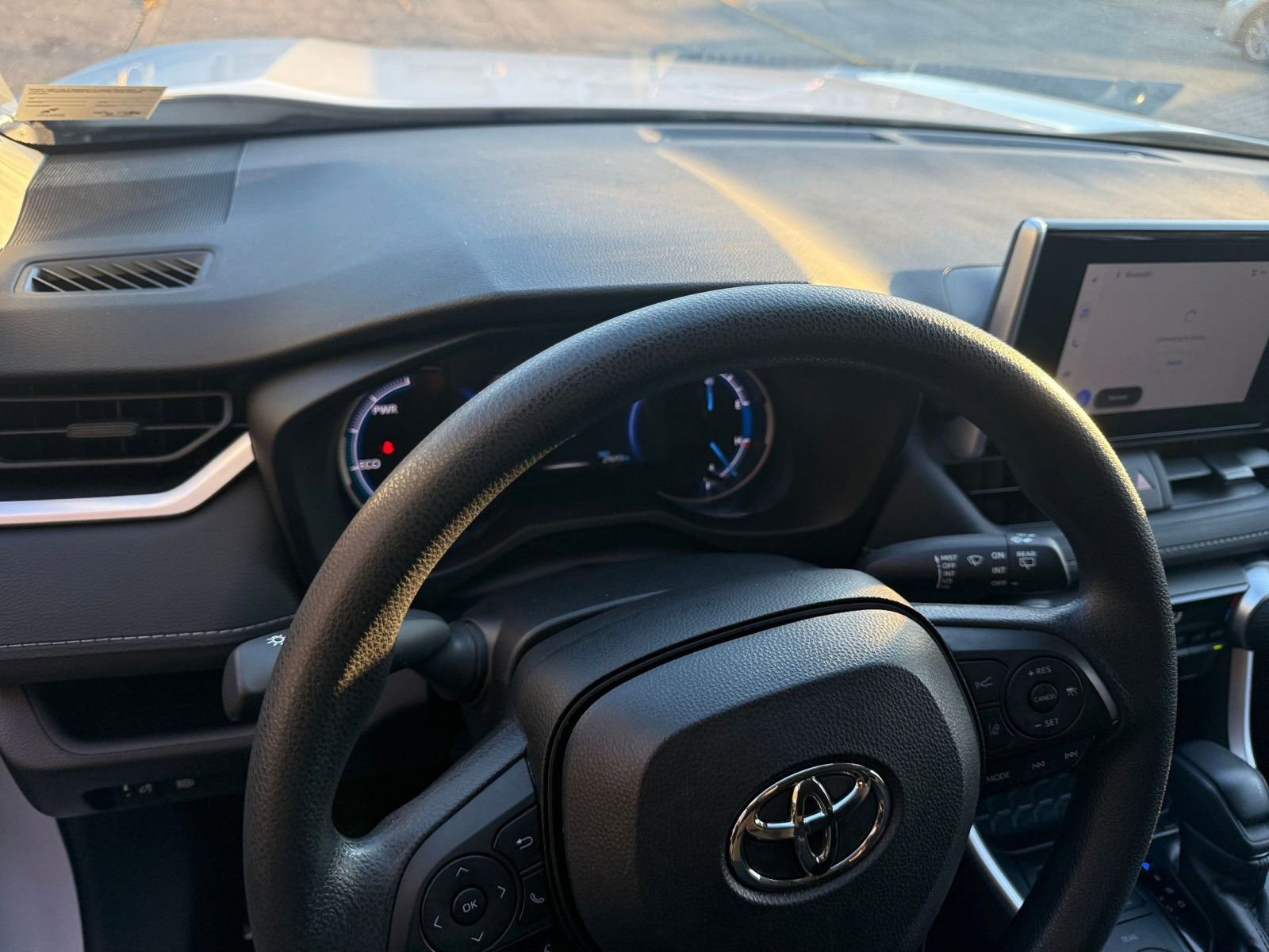 Thumbnail: 2025 Toyota RAV4 - 34