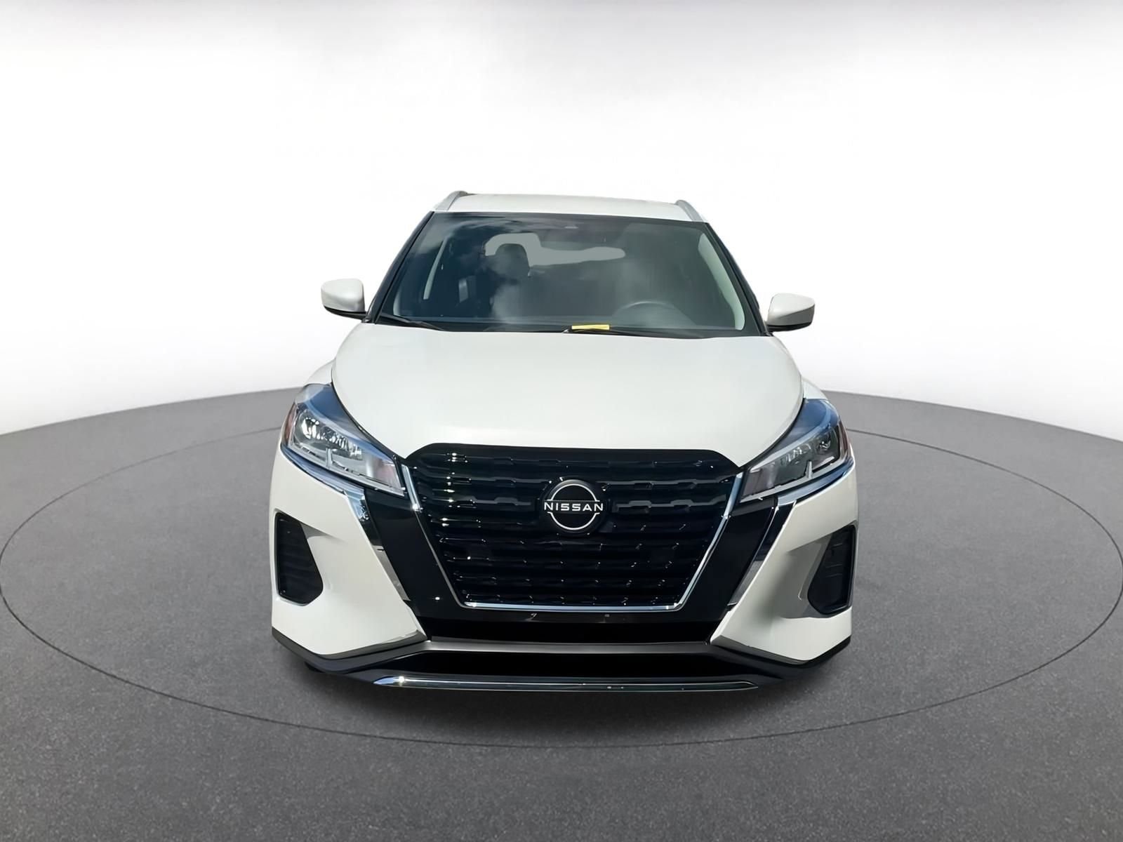 Thumbnail: 2024 Nissan Kicks - 5