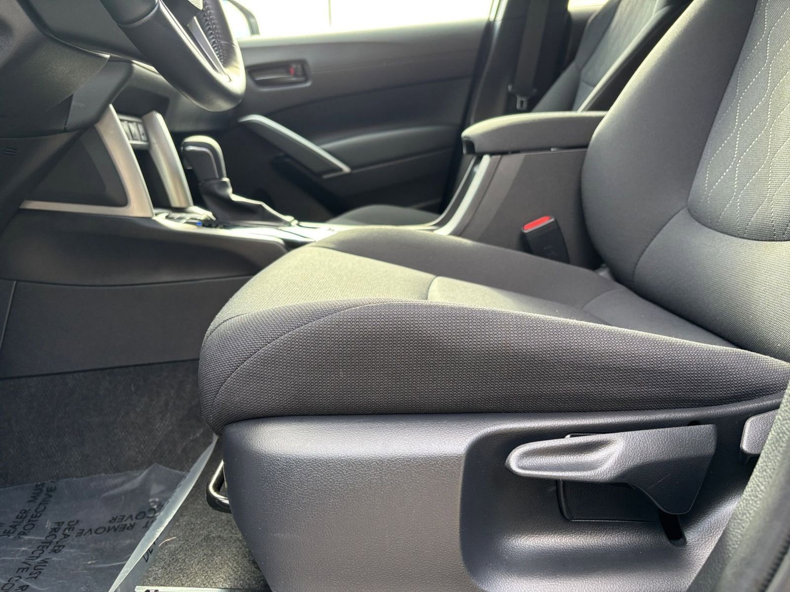 Thumbnail: 2025 Toyota Corolla Cross - 27