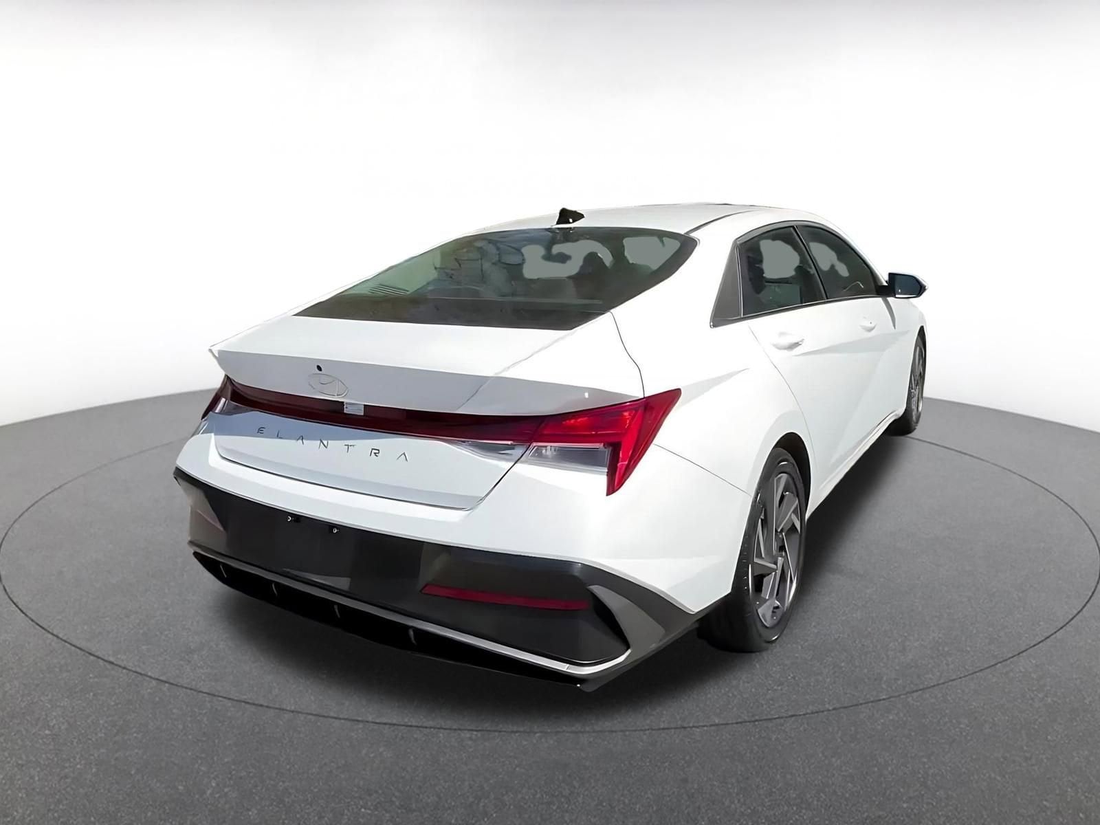 Thumbnail: 2025 Hyundai Elantra - 14