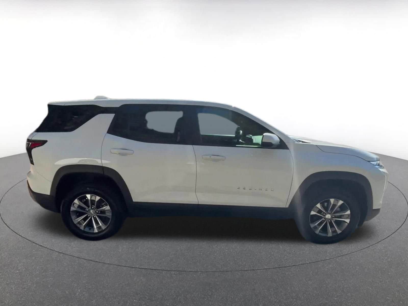 Thumbnail: 2025 Chevrolet Equinox - 16