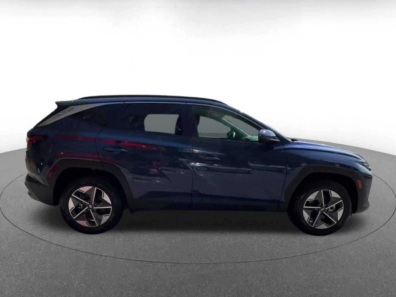 Thumbnail: 2025 Hyundai Tucson - 16