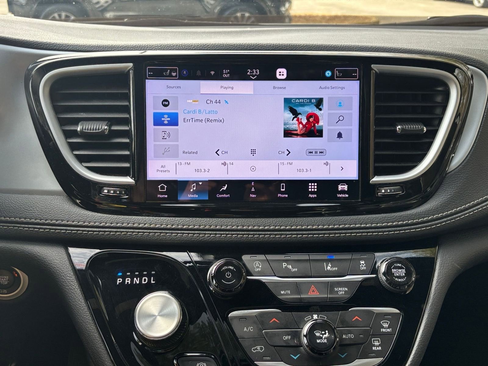 Thumbnail: 2025 Chrysler Pacifica - 21