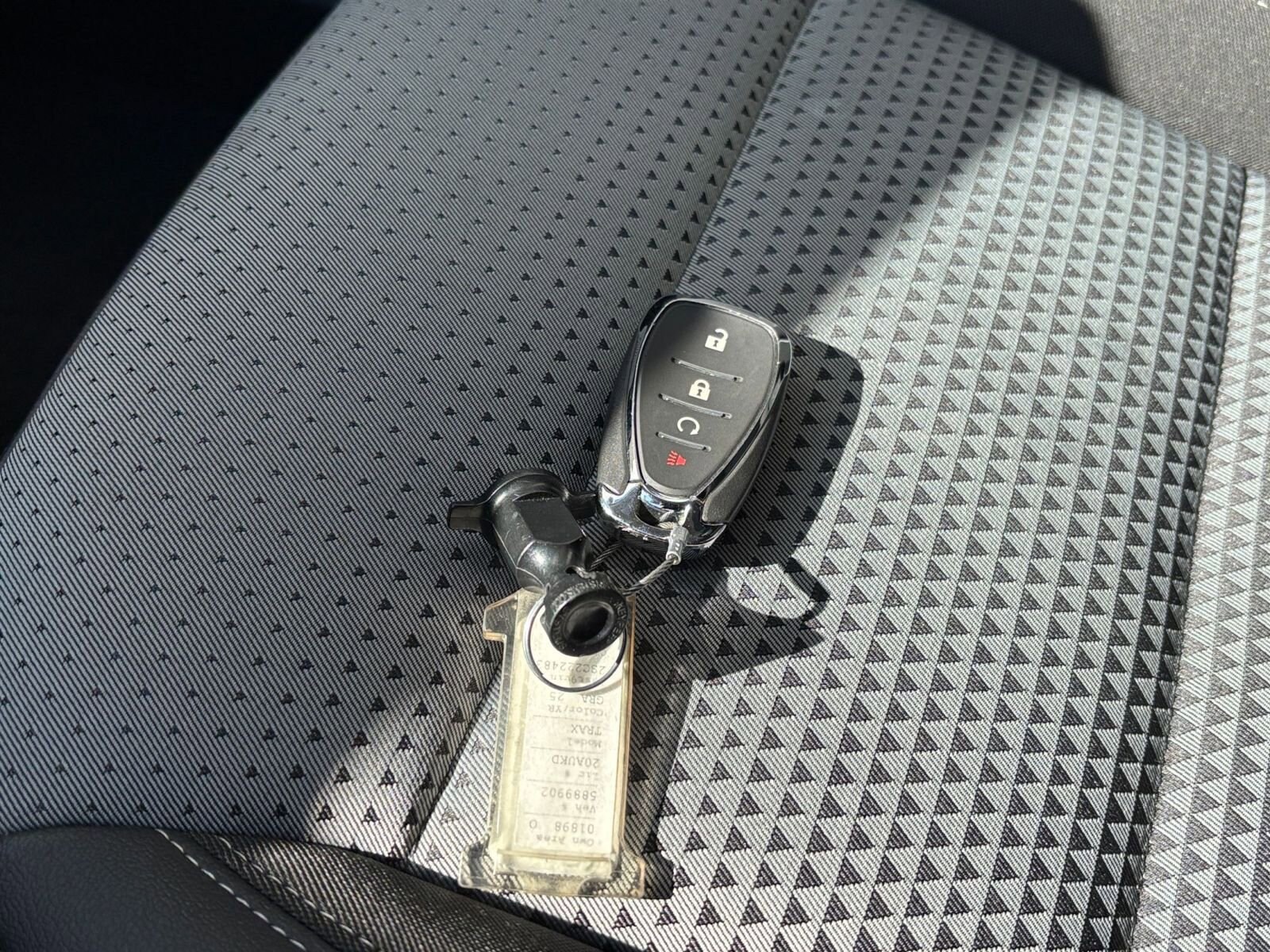 Thumbnail: 2025 Chevrolet Trax - 21