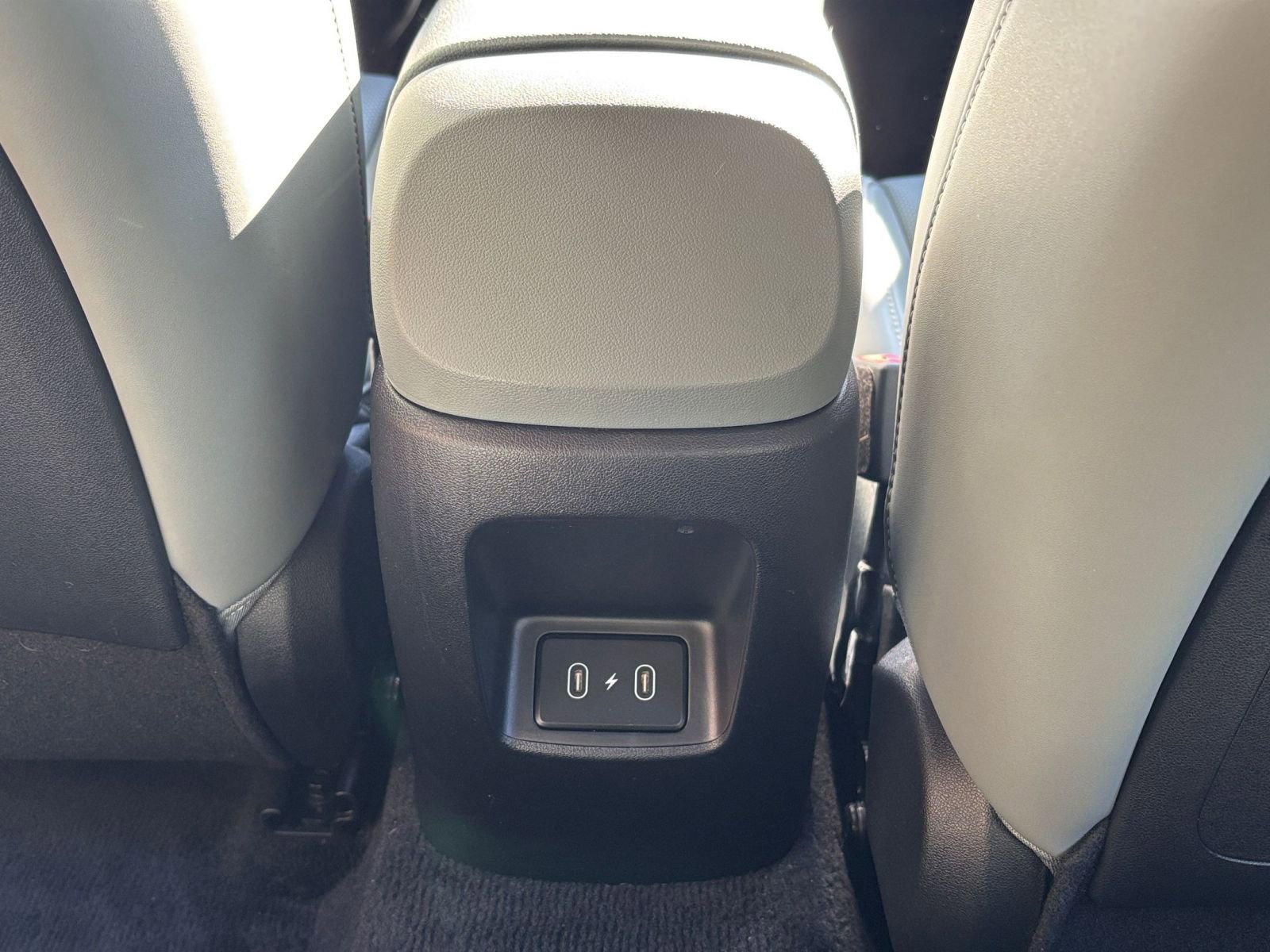 Thumbnail: 2025 Hyundai Elantra - 24