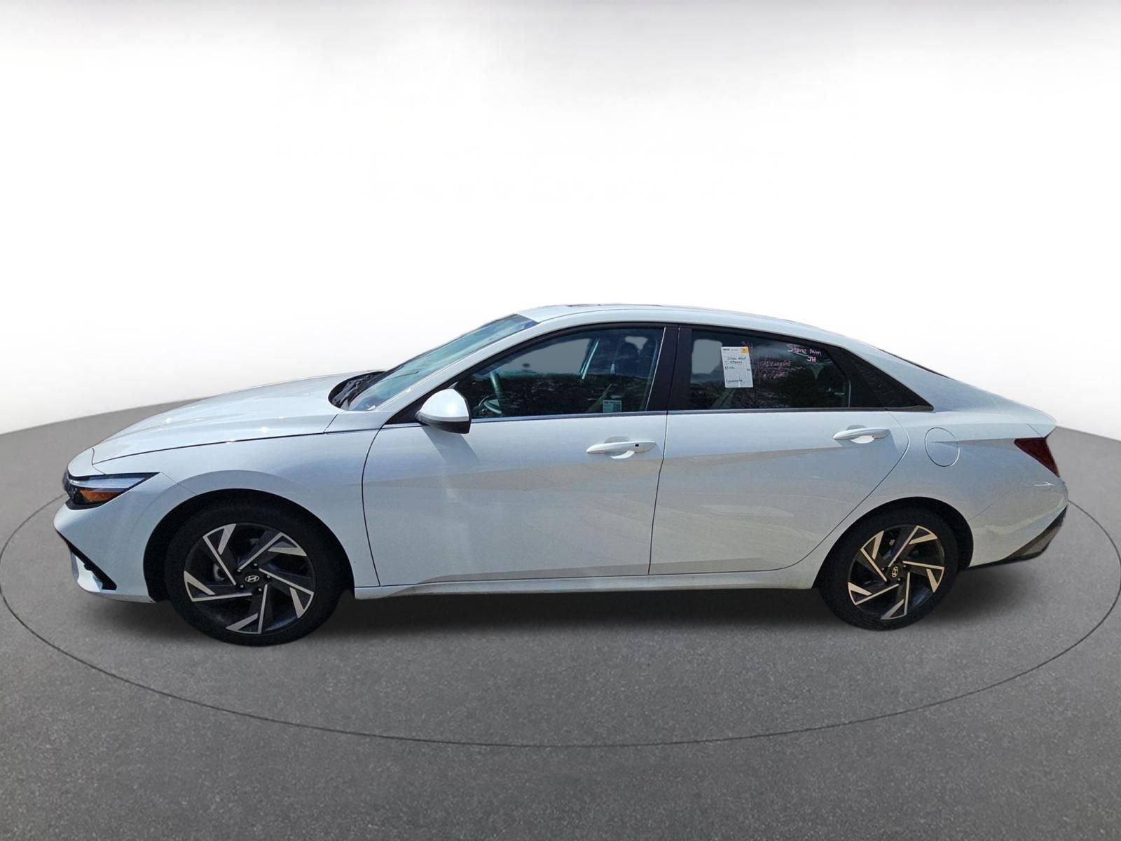 Thumbnail: 2025 Hyundai Elantra - 5