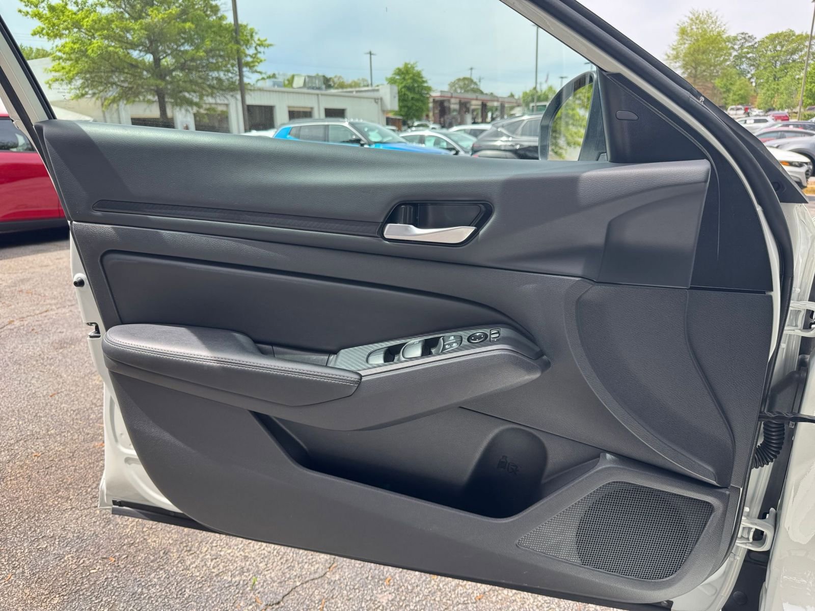 Thumbnail: 2025 Nissan Altima - 20