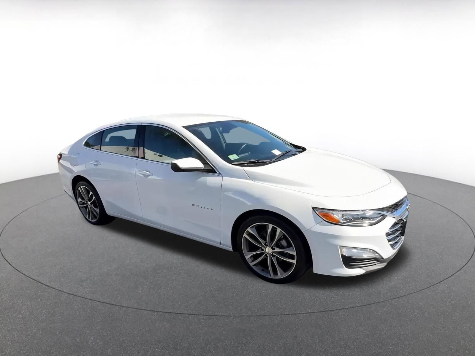 Thumbnail: 2024 Chevrolet Malibu - 2