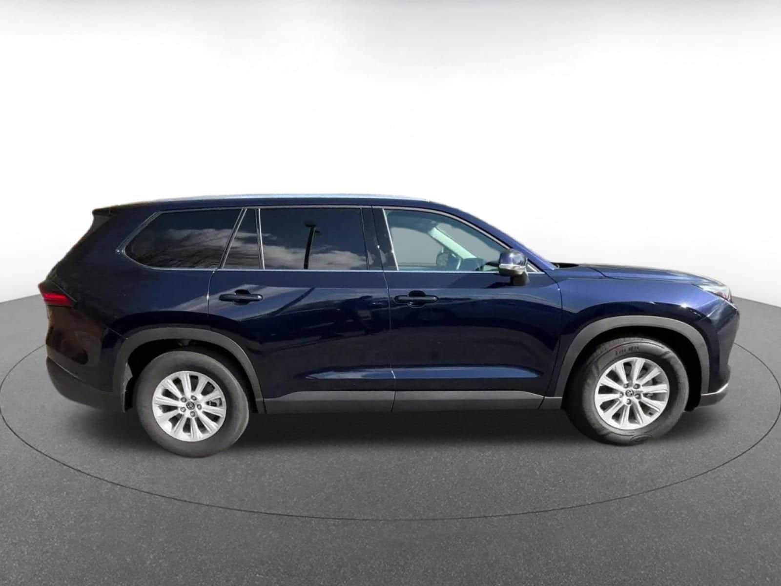 Thumbnail: 2025 Toyota Grand Highlander - 16