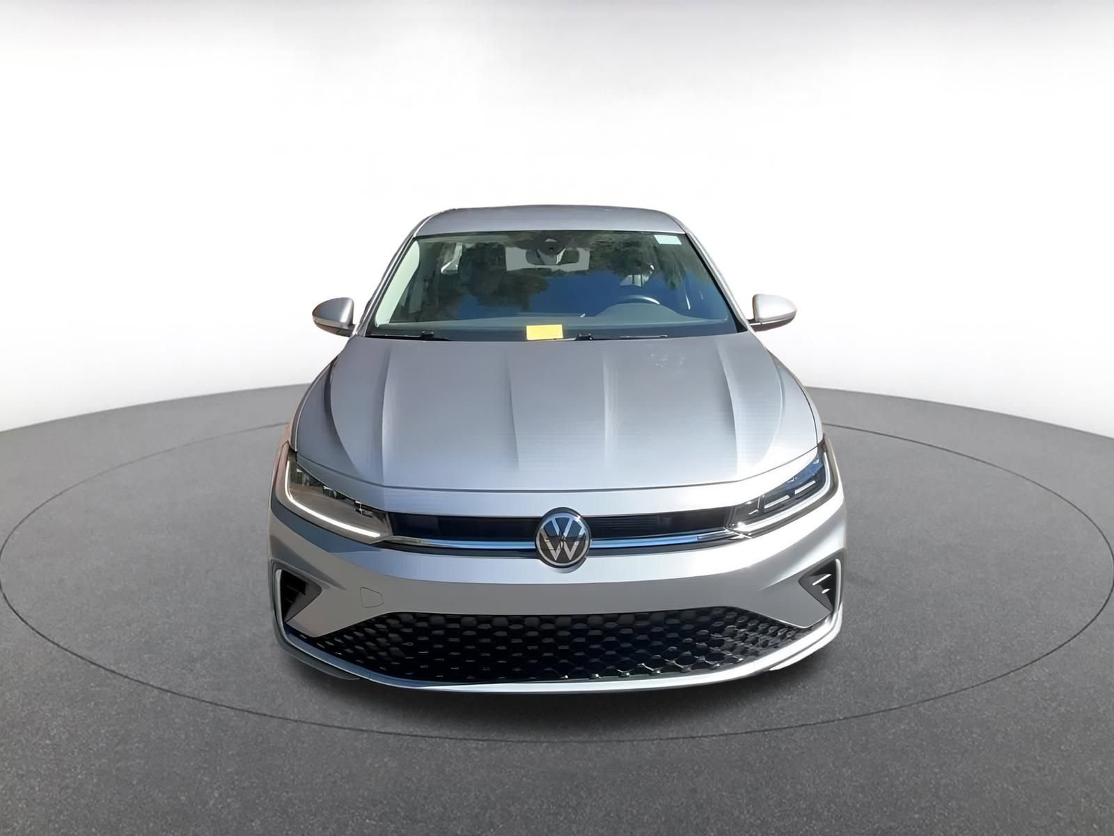 Thumbnail: 2025 Volkswagen Jetta - 4