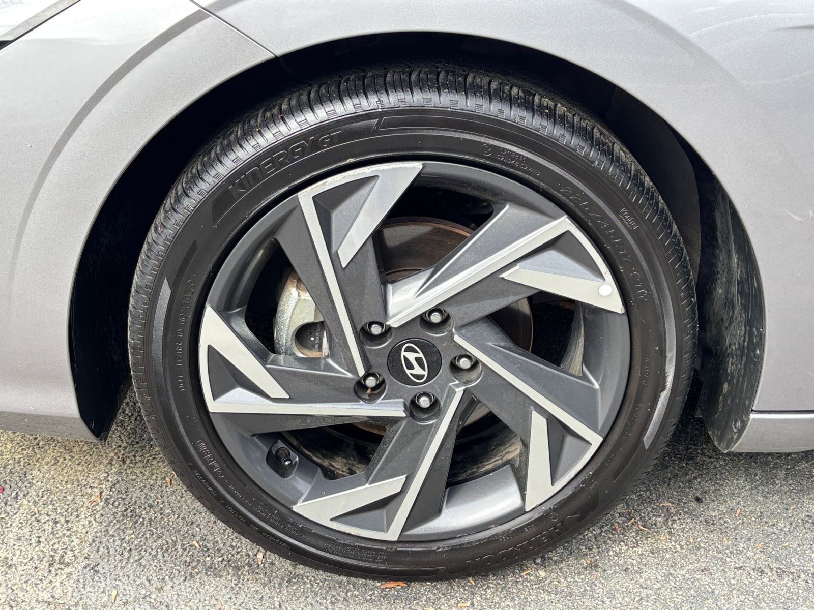 Thumbnail: 2025 Hyundai Elantra - 32