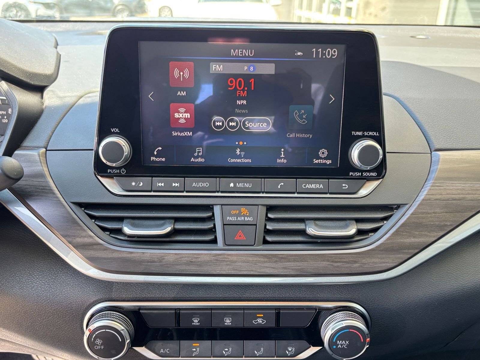 Thumbnail: 2025 Nissan Altima - 17