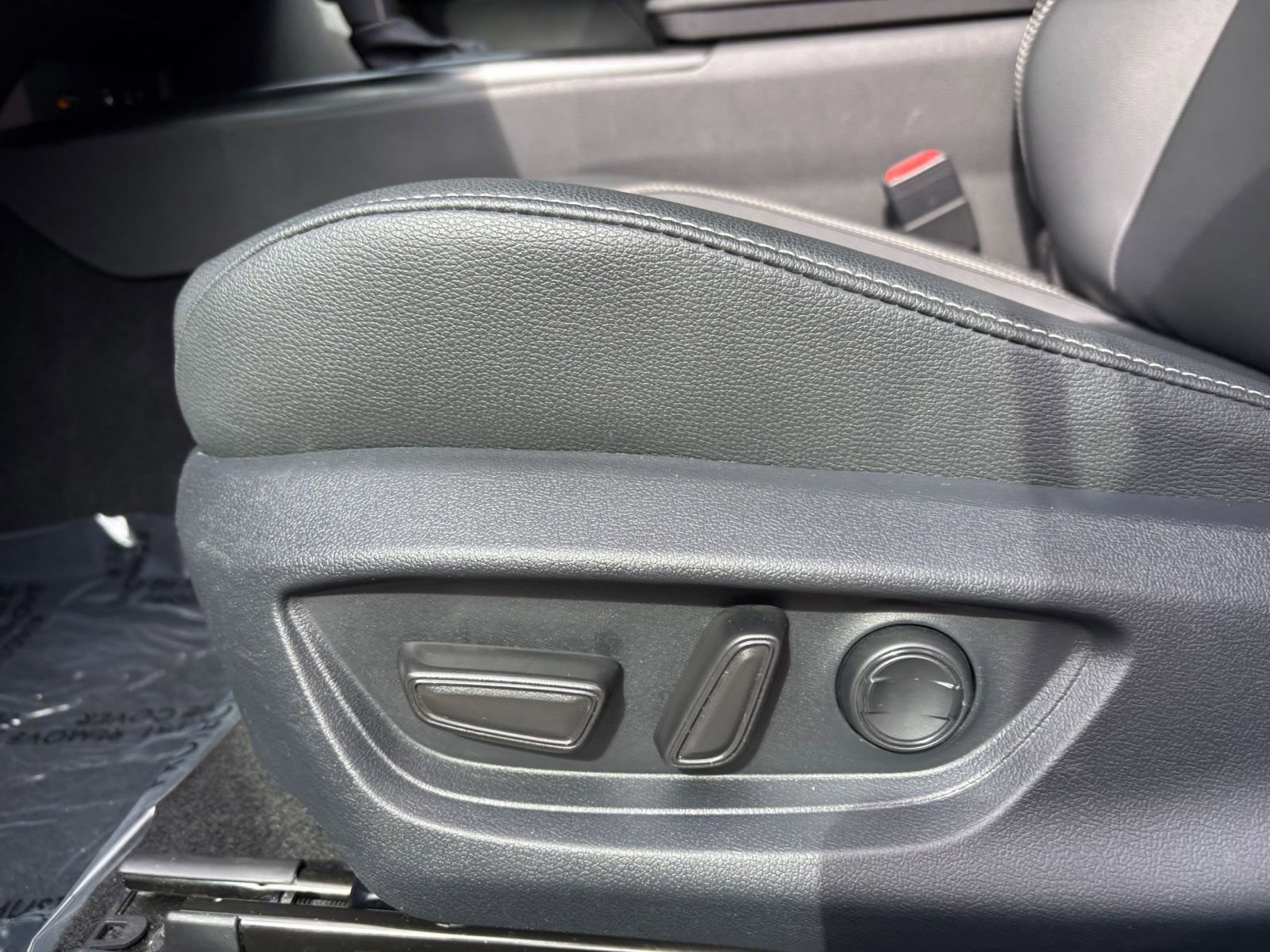 Thumbnail: 2025 Toyota Camry - 23