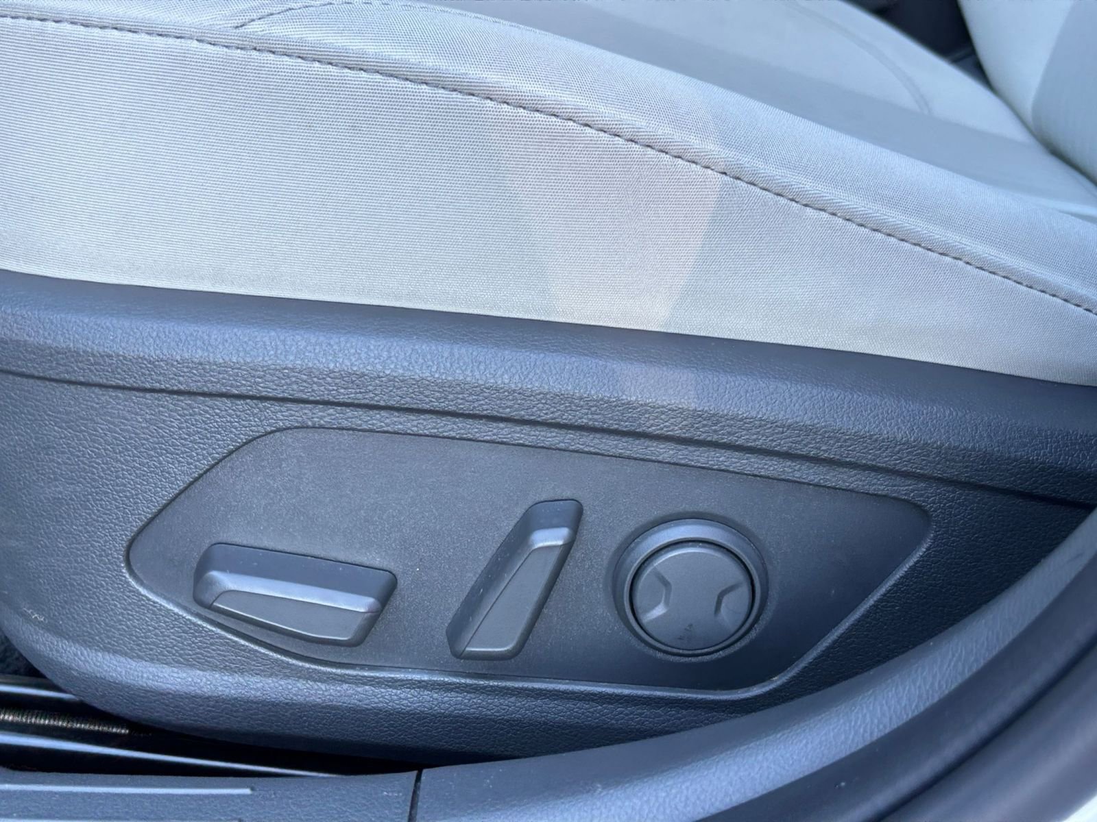 Thumbnail: 2023 Hyundai Sonata - 23