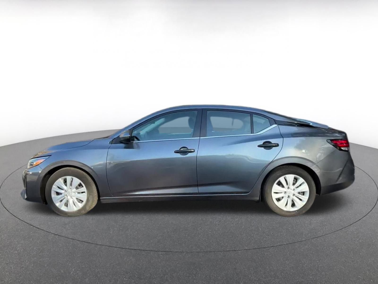 Thumbnail: 2025 Nissan Sentra - 9