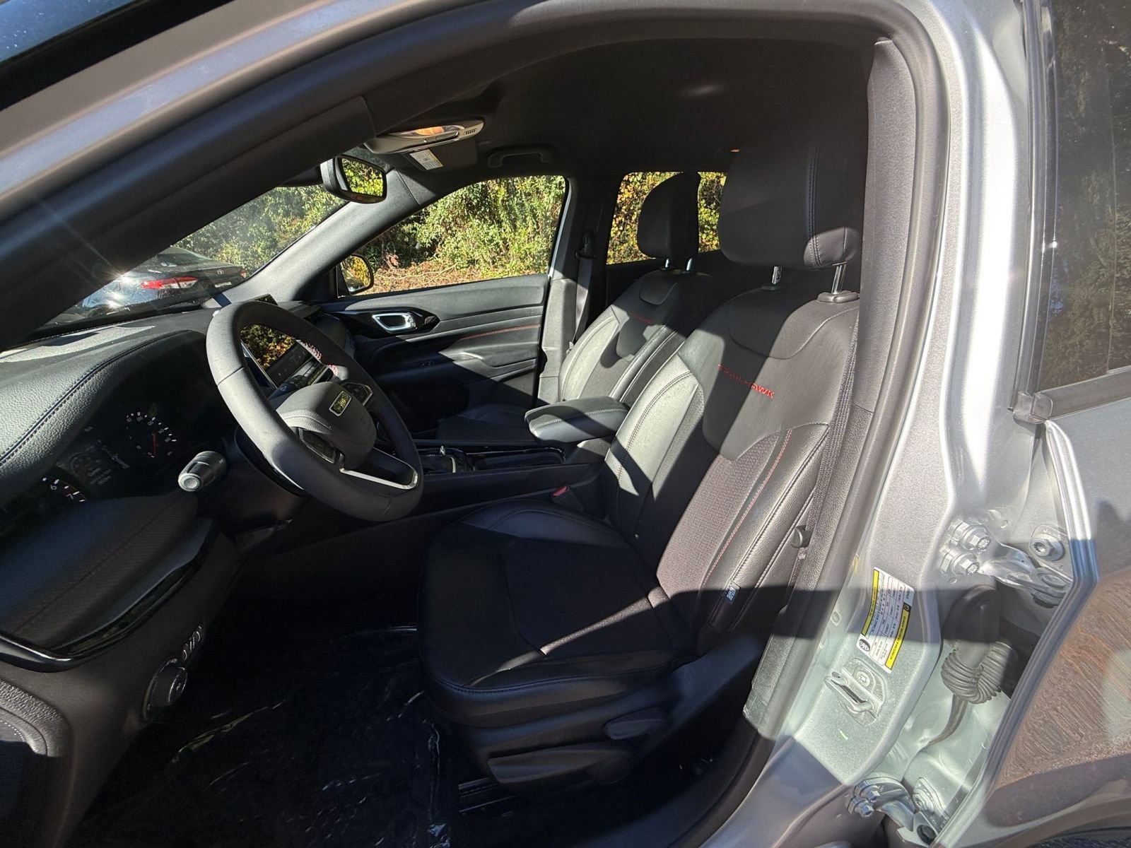 Thumbnail: 2025 Jeep Compass - 27