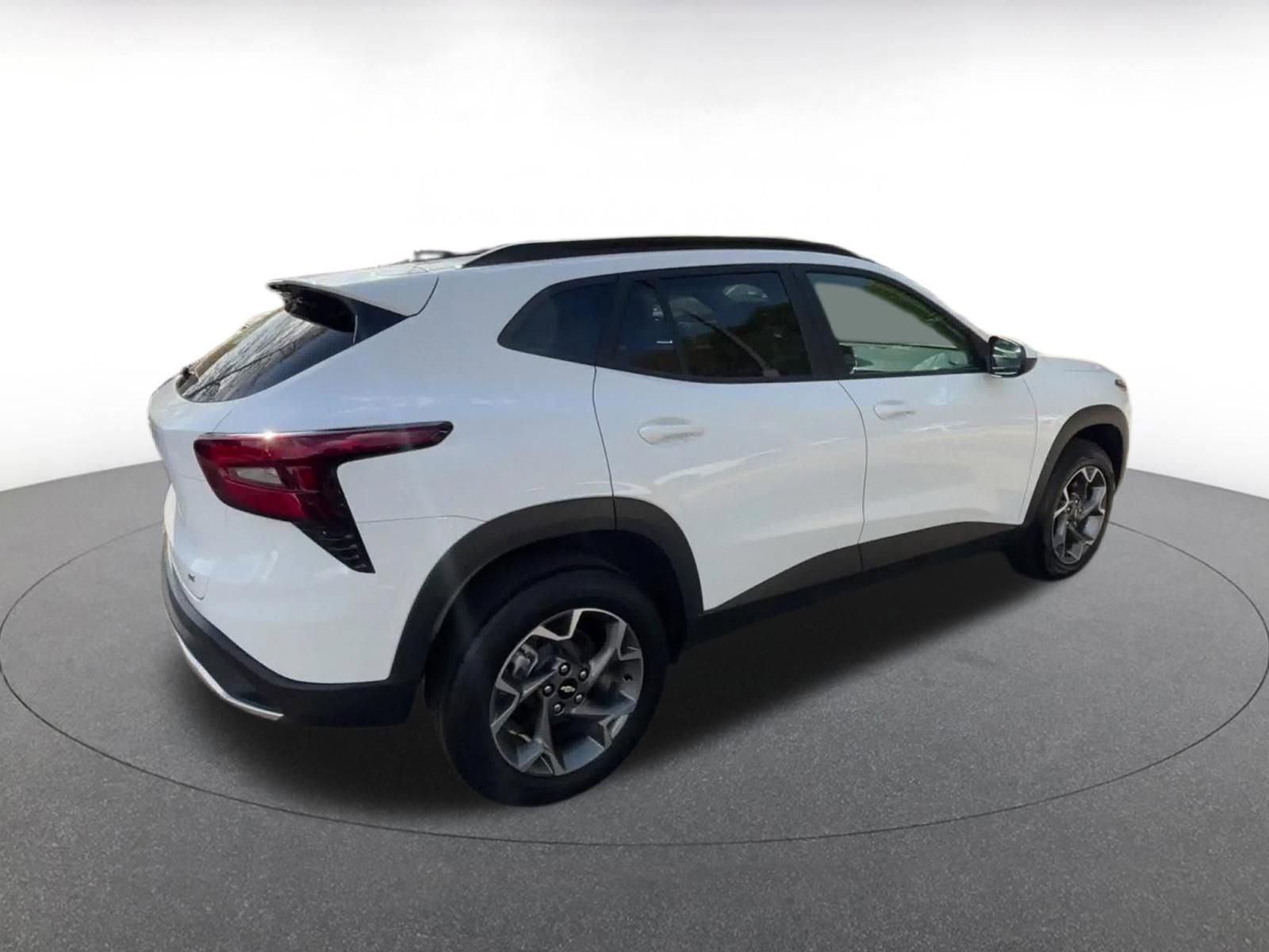 Thumbnail: 2025 Chevrolet Trax - 15