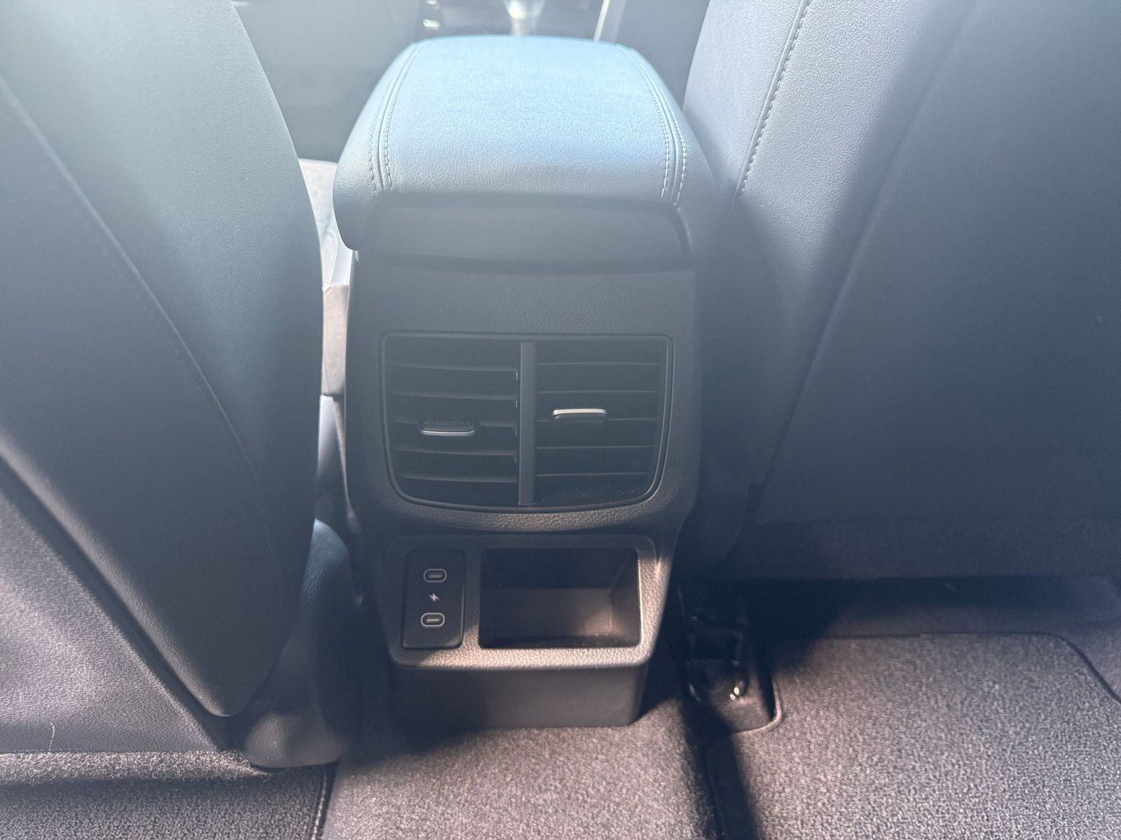 Thumbnail: 2025 Kia Seltos - 24