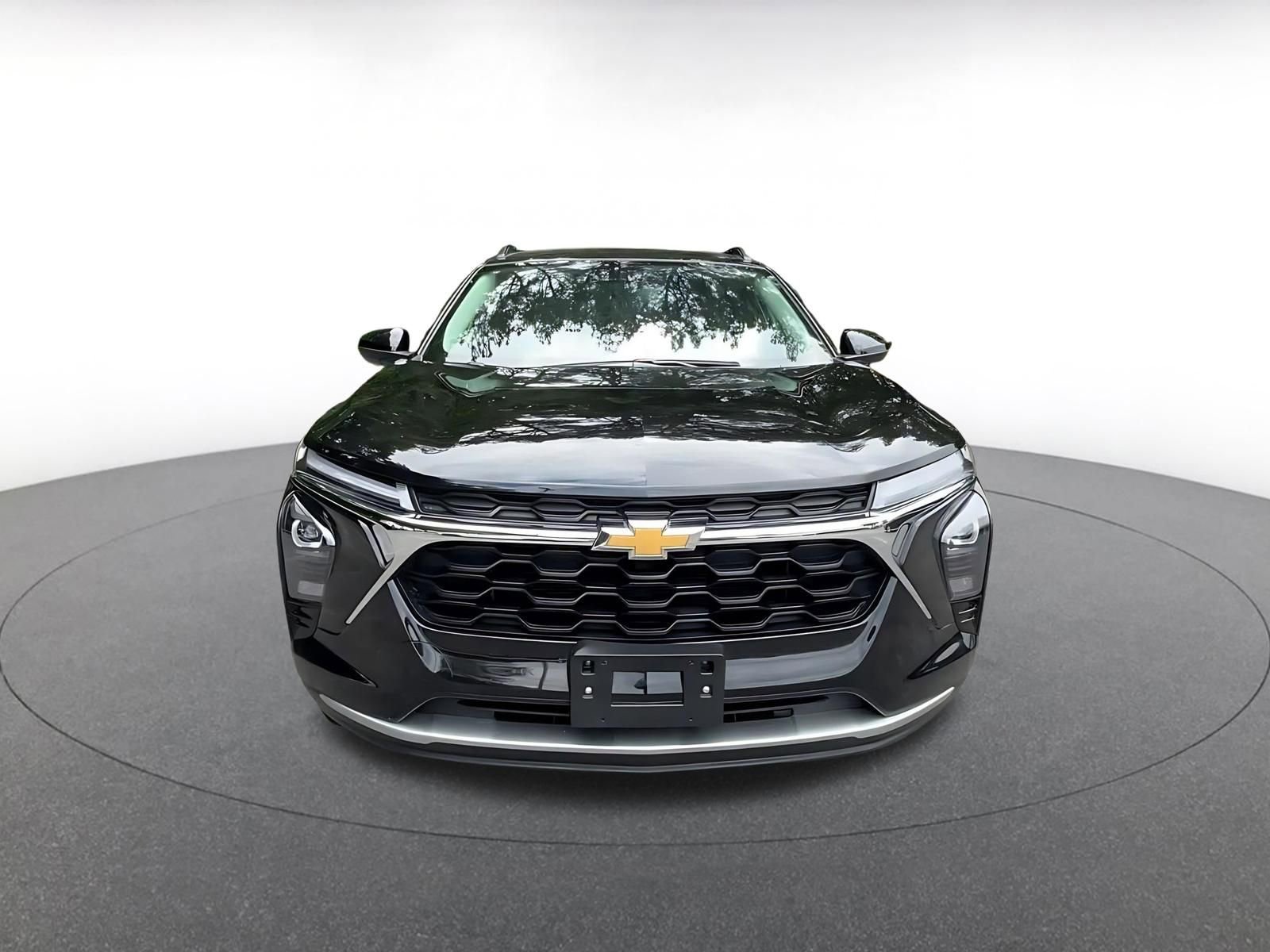 Thumbnail: 2025 Chevrolet Trax - 4