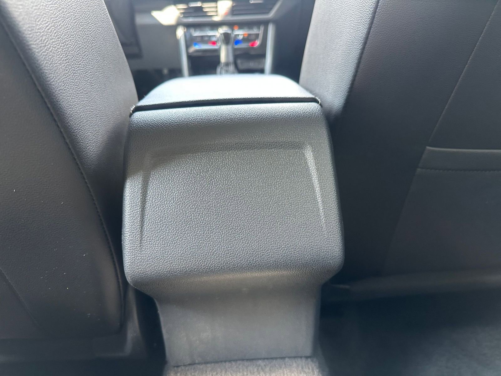 Thumbnail: 2025 Volkswagen Jetta - 24