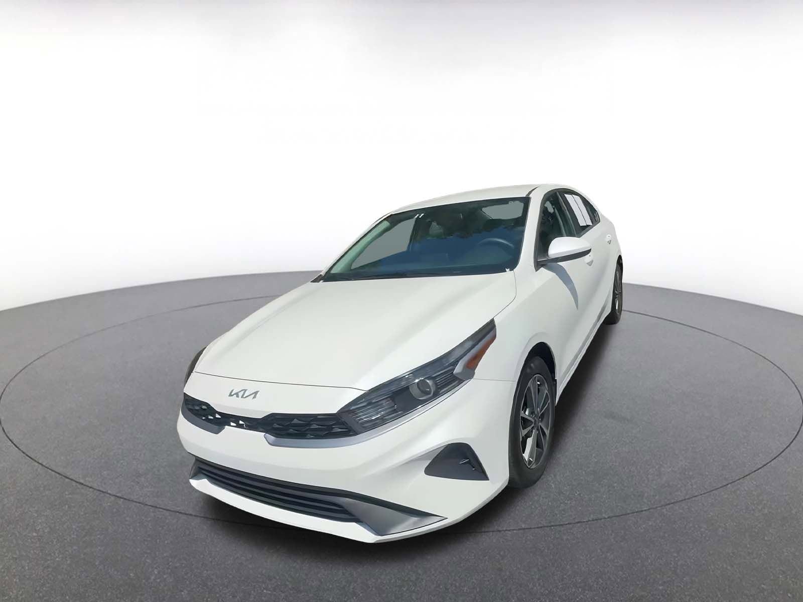 Thumbnail: 2024 Kia Forte - 7