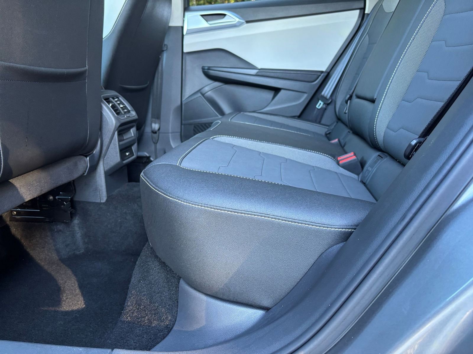 Thumbnail: 2025 Volkswagen Taos - 25