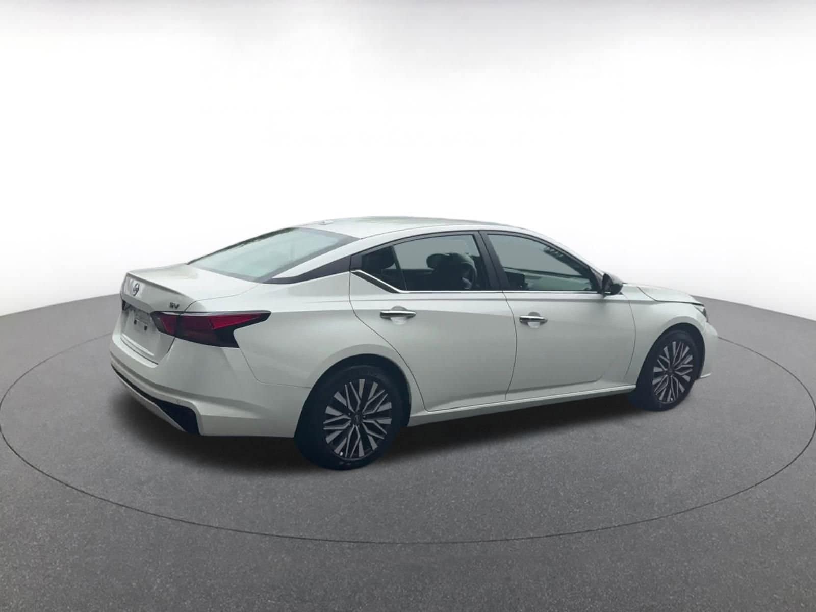 Thumbnail: 2024 Nissan Altima - 13