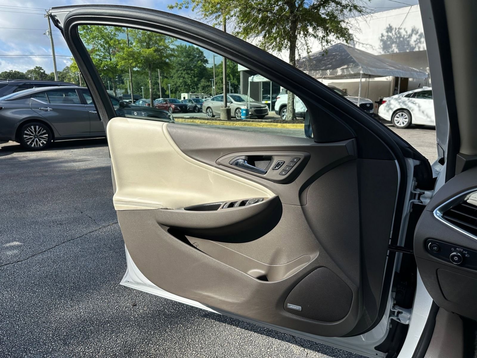 Thumbnail: 2024 Chevrolet Malibu - 20