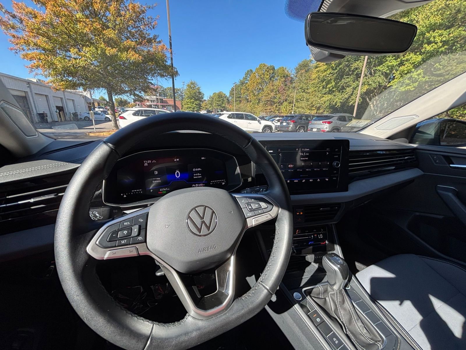 Thumbnail: 2025 Volkswagen Jetta - 33