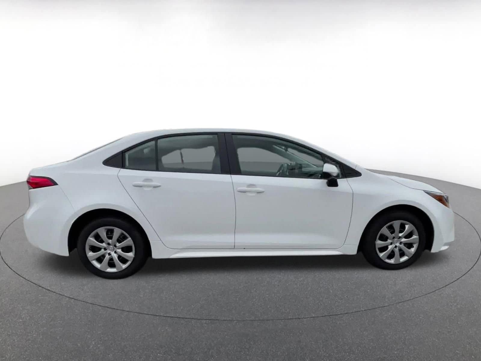 Thumbnail: 2025 Toyota Corolla - 16