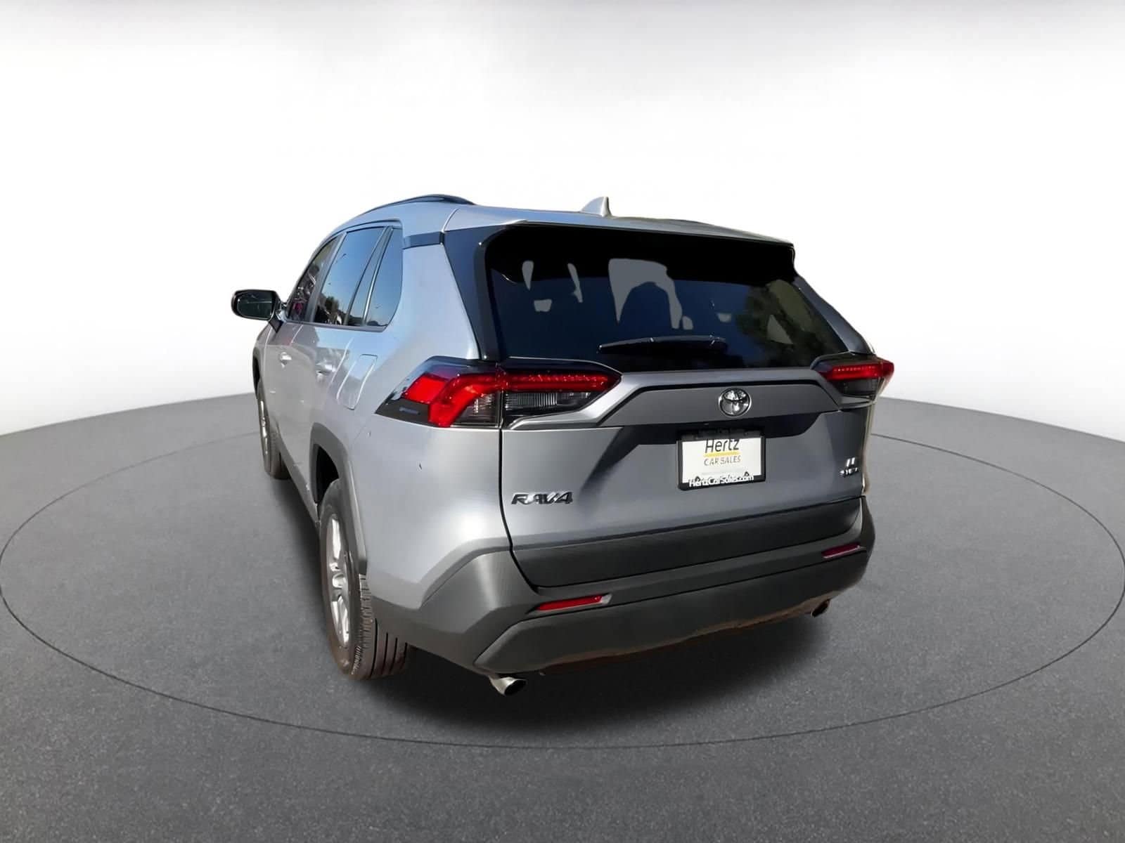 Thumbnail: 2025 Toyota RAV4 - 11