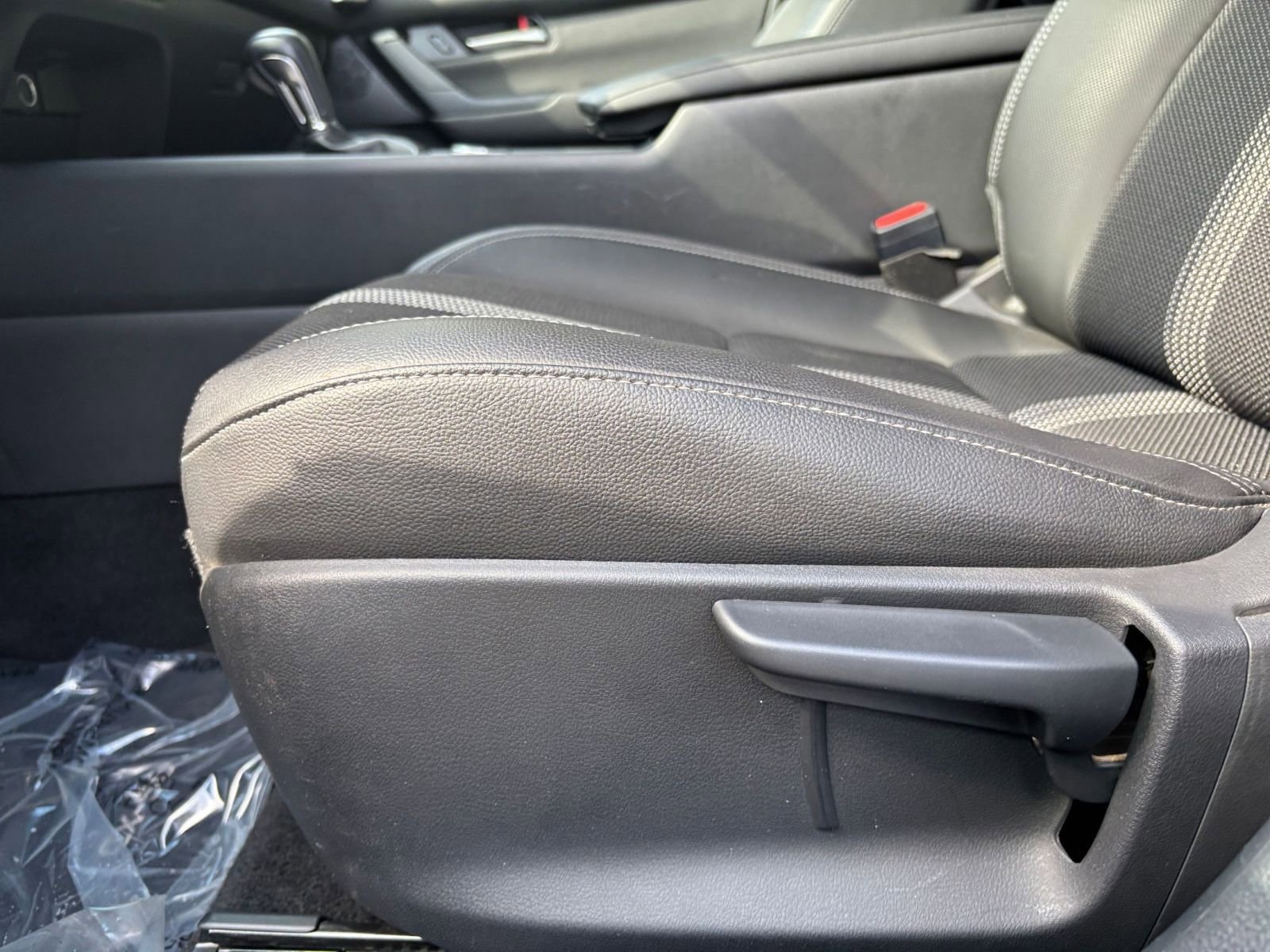 Thumbnail: 2025 Mazda CX-50 - 27