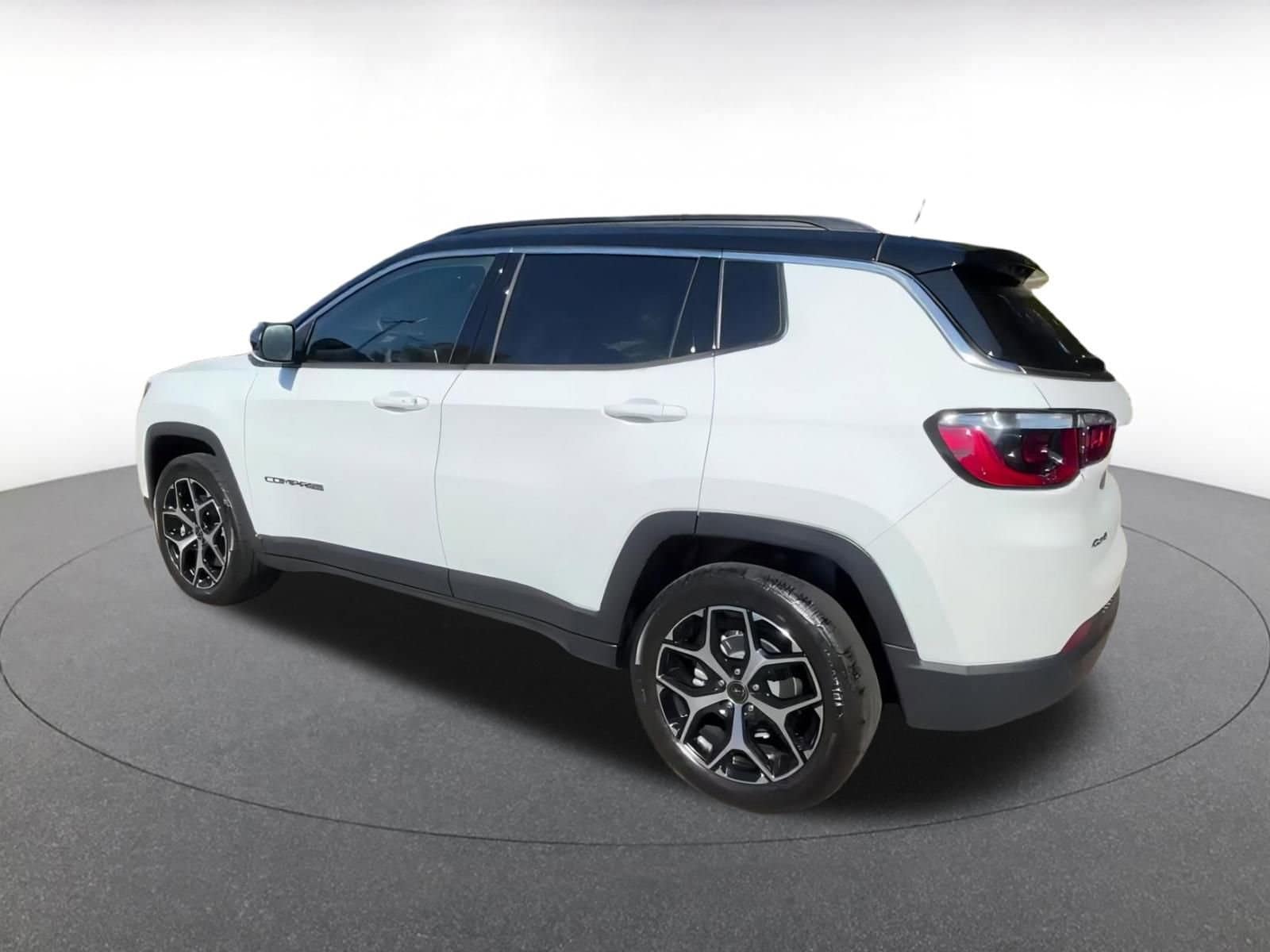 Thumbnail: 2025 Jeep Compass - 10