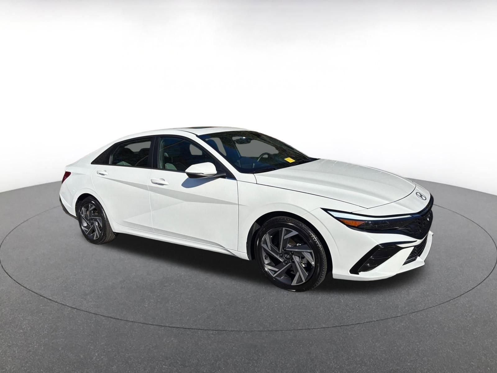 Thumbnail: 2025 Hyundai Elantra - 1