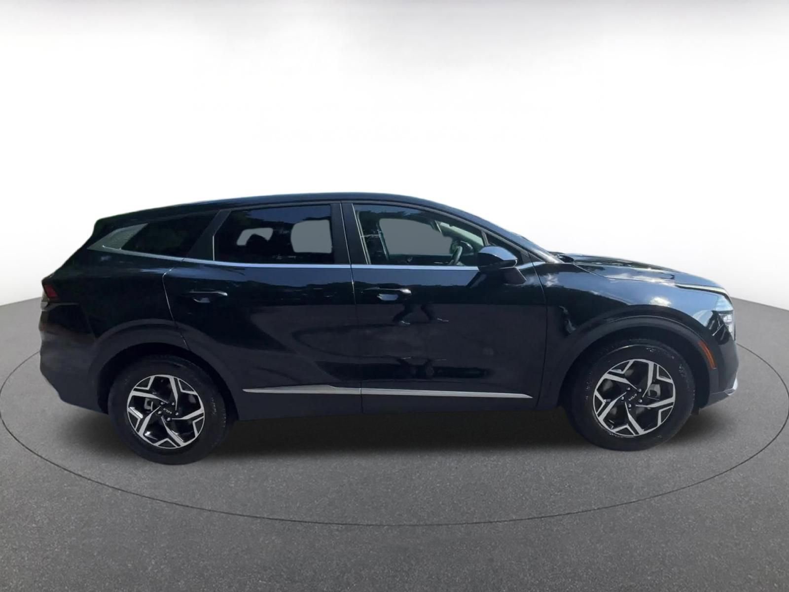 Thumbnail: 2025 Kia Sportage - 16