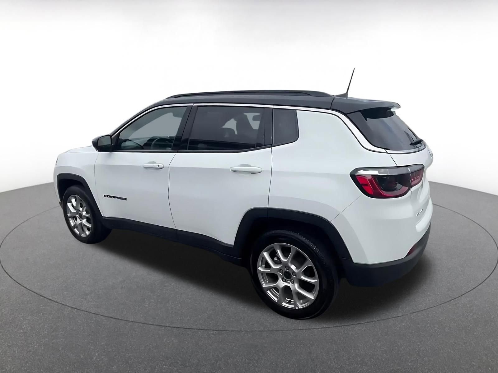 Thumbnail: 2025 Jeep Compass - 15